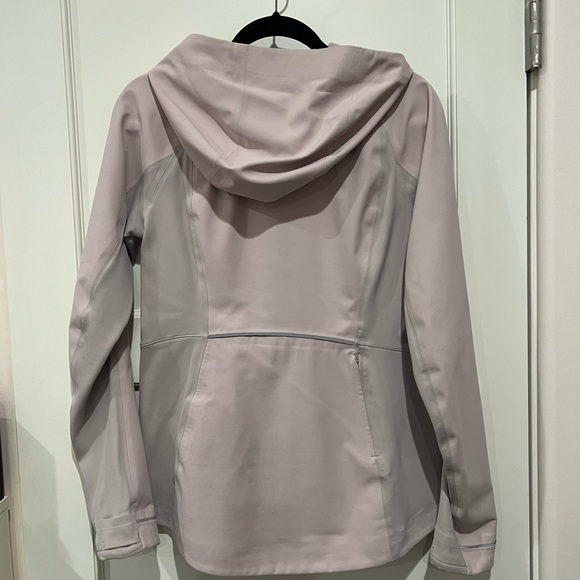 Lululemon Cross Chill Jacket, size 10, in excellent condition, blush pink color - Picture 2 of 5